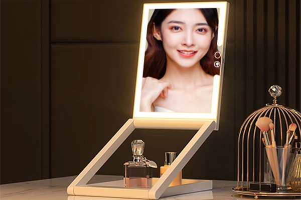 Is a 7x or 10x magnifying mirror better