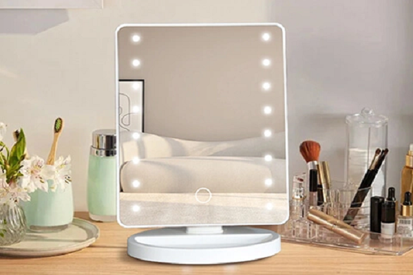 Custom Makeup Mirror: Create Your Personalized Beauty Space